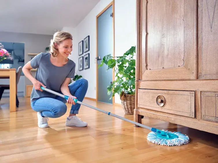 Leifheit Ergo Rotation Disc Mop Set including Power Cleaner