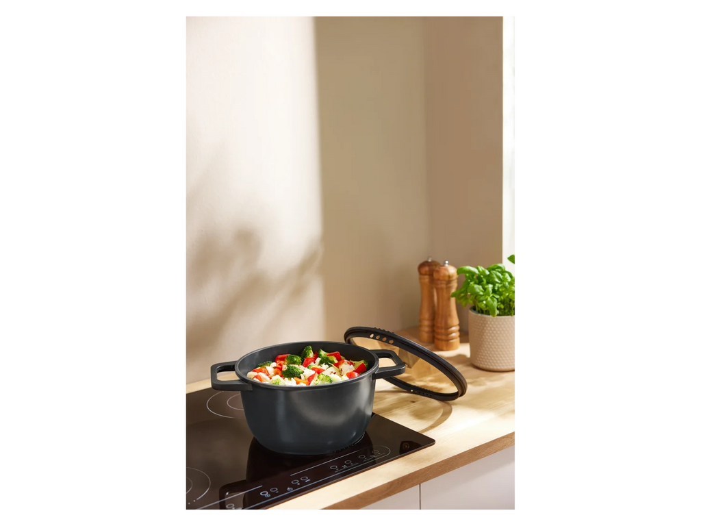 SILVERCREST® Cast aluminum saucepan, Ø 24 cm - BLACK