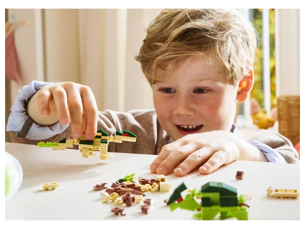 PLAYTIVE® Clippysaurier in egg, 250 pieces