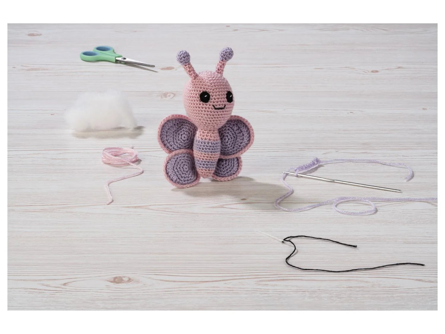 CRELANDO® Amigurumi crochet kit - Butterfly