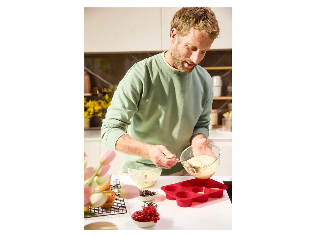 SILVERCREST® Silicone baking mold - muffin mold