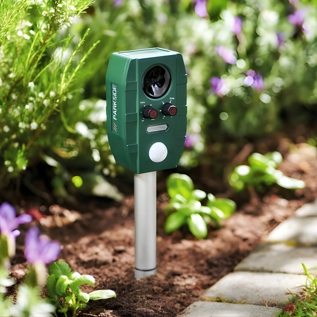 Parkside Solar Powered Animal Repeller - 8 meters range and 110° radius