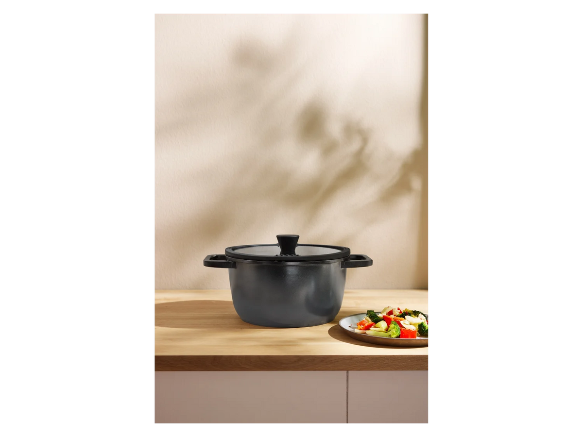 SILVERCREST® Cast aluminum saucepan, Ø 24 cm - BLACK