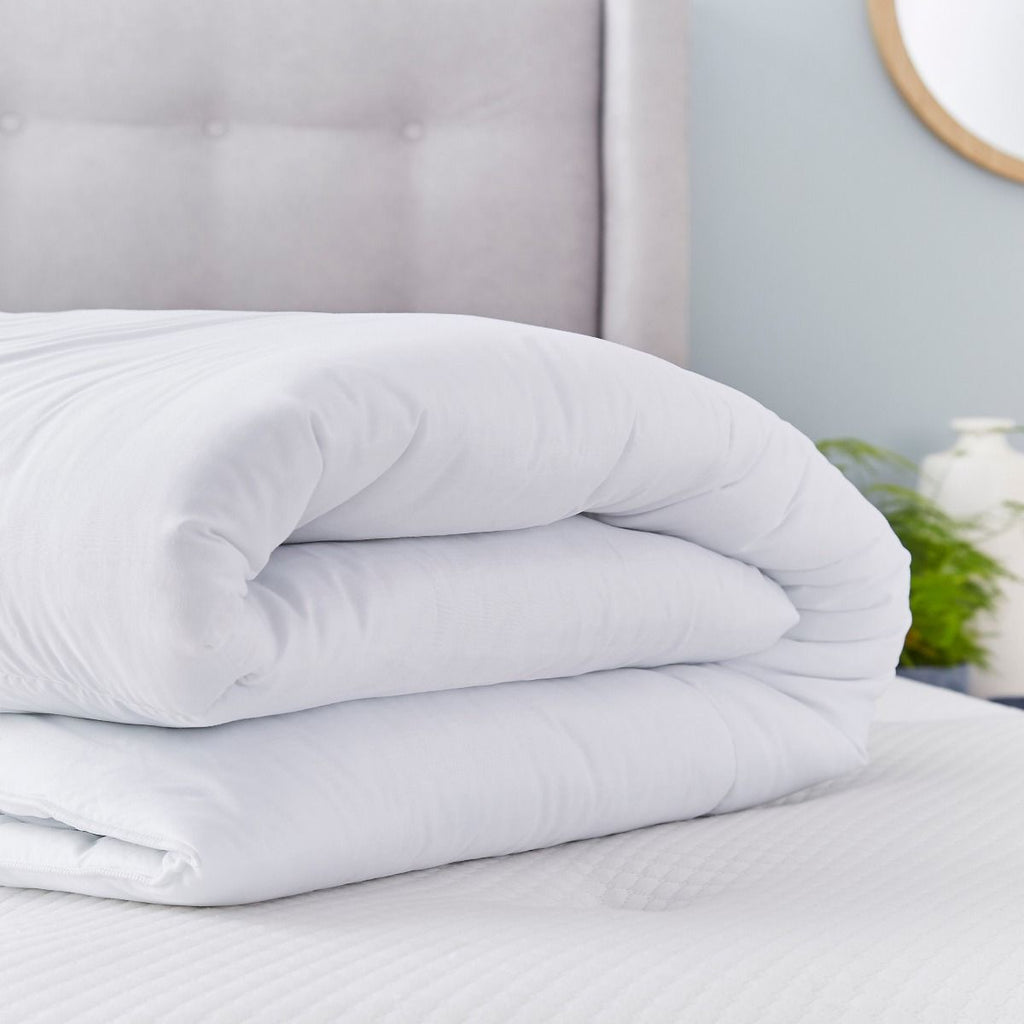 Silentnight Summer Nights King Duvet 4.5 Tog Hypoallergenic Lightweight 225cm